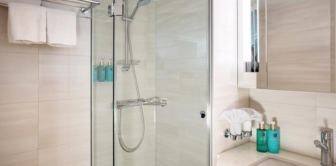 A Standard Cabin bathroom